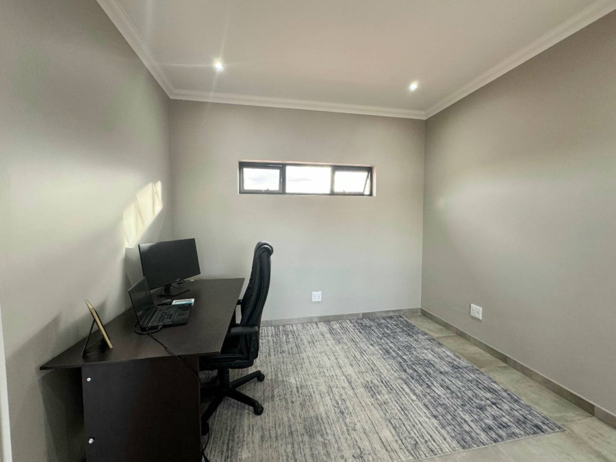 3 Bedroom Property for Sale in Langenhovenpark Free State